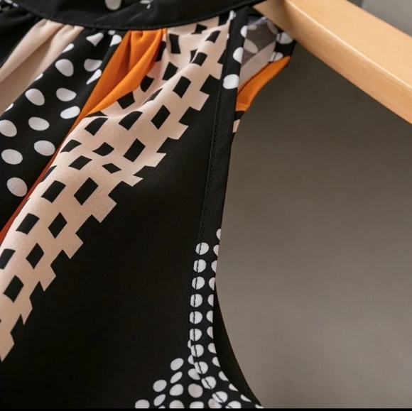 🆕️Polka Dot & Striped Halter Neck Top | Chic Colorblock Spri🤍🧡 Vibes 😍✨ - Picture 10 of 14